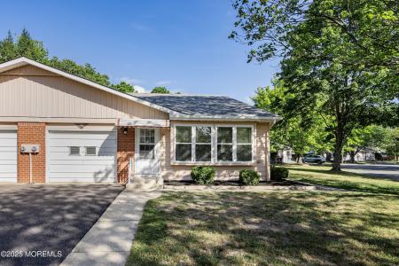 Photo of 10 Jefferson Lane B, Whiting NJ