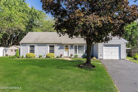 Photo of 5 Dublin Court, Toms River NJ