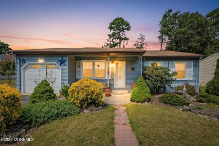 Photo of 1 Chelsea Drive, Whiting NJ