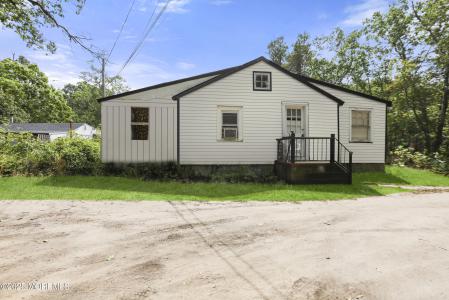 Photo of 221 S Clover Street, Lakewood NJ