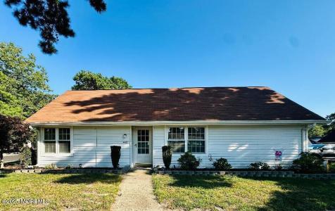 Photo of 440 Dartmoor Way, Manchester NJ