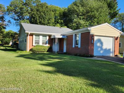 Photo of 16 Hudson Parkway, Whiting NJ
