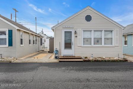 Photo of 19 9th Lane, Seaside Park NJ