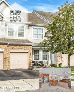 Photo of 252 Hawthorn Lane