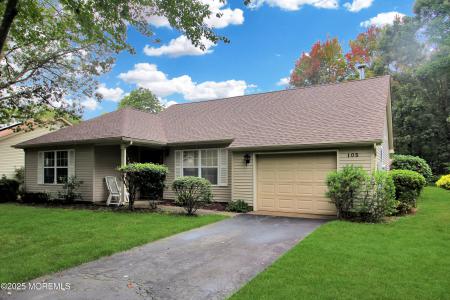 Photo of 105 Morning Glory Lane, Whiting NJ