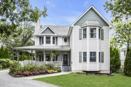Photo of 802 Washington Street