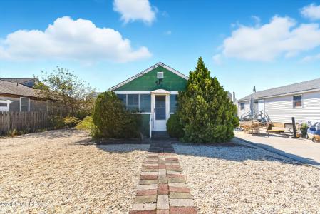 Photo of 115 Midway Avenue, South Seaside Park NJ