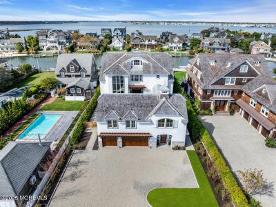 Photo of 940 Barnegat Lane, Mantoloking NJ