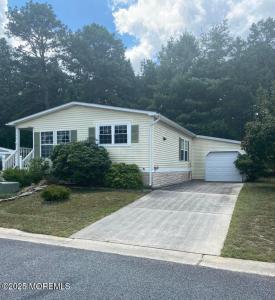 Photo of 615 Walden Way, Whiting NJ