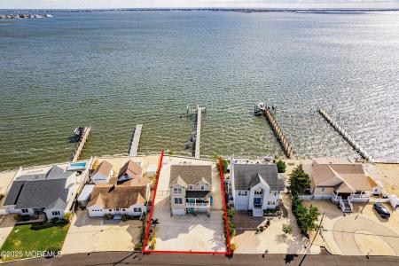 Photo of 669 Bayview Drive