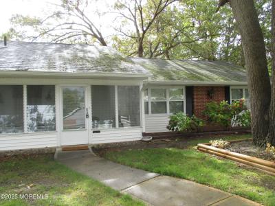 Photo of 465D Thornbury Court, Lakewood NJ
