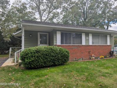 Photo of 14b California Drive, Whiting NJ