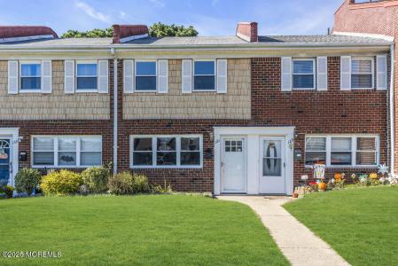 Photo of 131 Briar Mills Drive, Brick NJ
