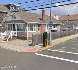 Photo of 16 Carteret Avenue