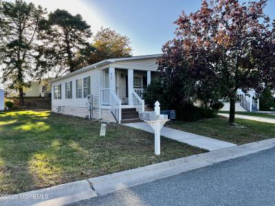 Photo of 915 Oak Ridge Terrace