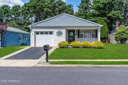 Photo of 15 Encinitas Drive, Toms River NJ