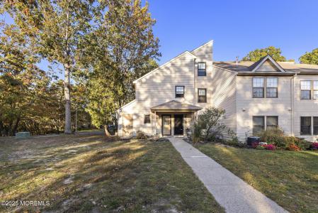 Photo of 701 Bluebell Drive