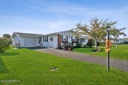 Photo of 5 Phillips Road, Brick NJ