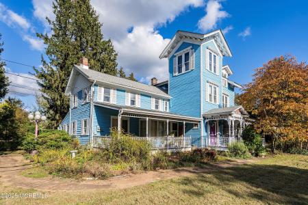 Photo of 693 E Veterans Highway