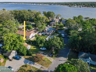 Photo of 3 Highland Avenue, Island Heights NJ