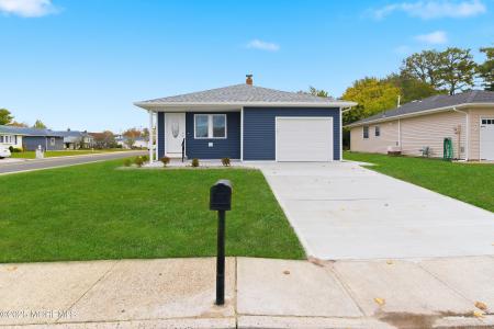 Photo of 3 Bonaire Drive, Toms River NJ