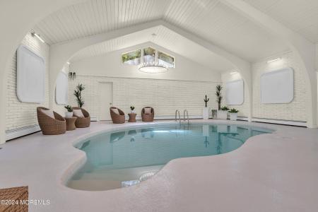 Photo of 7 S Lakeview Drive