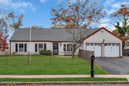 Photo of 900 New Jersey Avenue, Toms River NJ