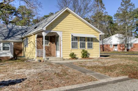 Photo of 11 Mohican Lane B