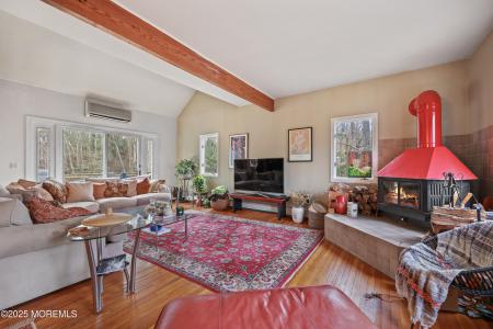 Photo of 206 Lake Avenue