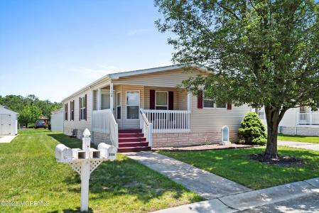 Photo of 1104 Sycamore Court, Whiting NJ