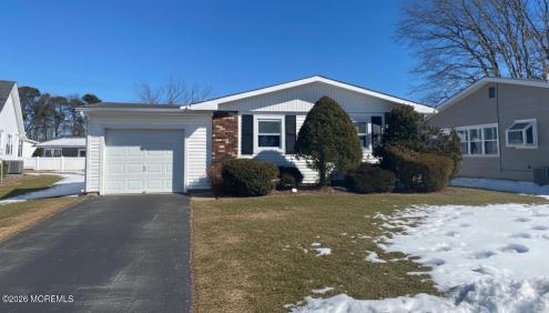 Photo of 6 Hardy Court, Brick NJ