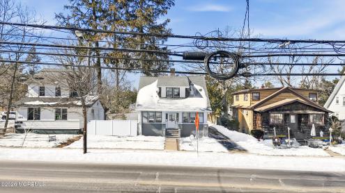 Photo of 240 River Avenue