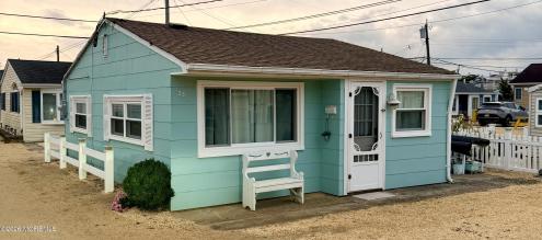 Photo of 33 E Penguin Way