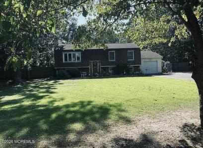 Photo of 889 Pinehurst Road