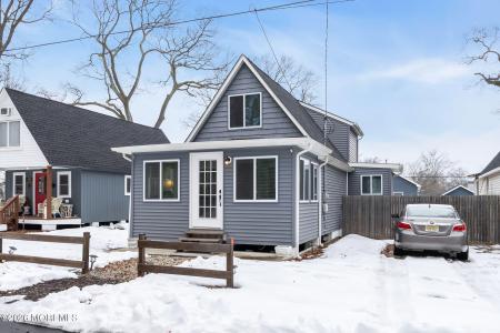 Photo of 375 E Barnegat Avenue