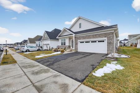 Photo of 44 Saratoga Road