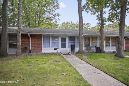 Photo of 139b Farrington Court B