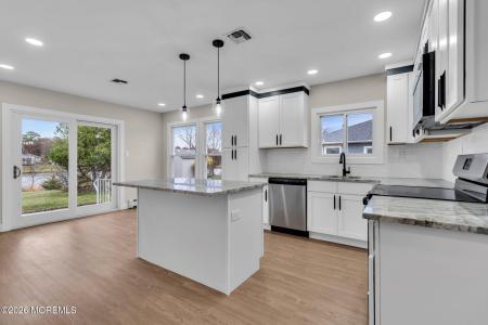 Photo of 186 Harrington Drive