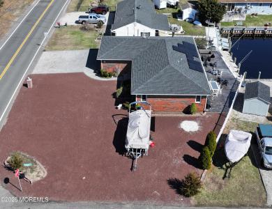 Photo of 1103 Bayview Avenue