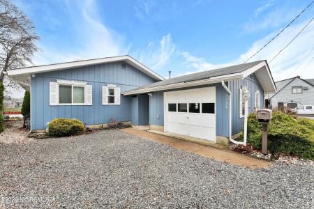 Photo of 1126 Willoughby Lane