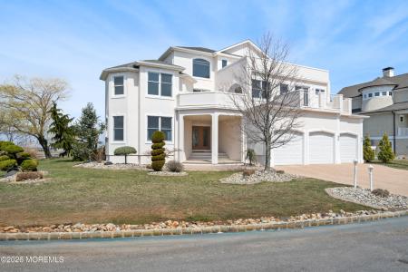 Photo of 1100 Island Drive