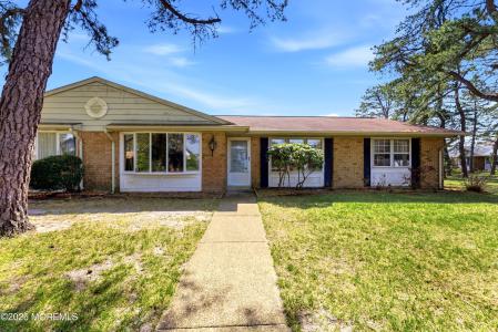 Photo of 16B Cambridge Circle, Manchester NJ