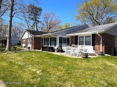 Photo of 609b Lake Point Drive B