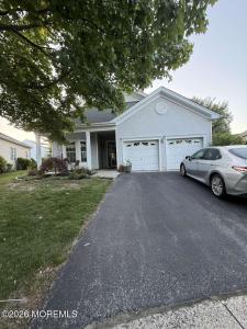 Photo of 9 Summerfield Drive, Lakewood NJ
