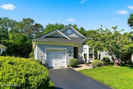 Photo of 4 April Springs Court, Lakewood NJ