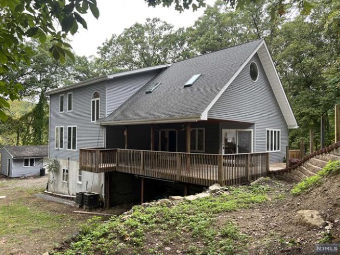 Photo of 26 Mountain Glen Road