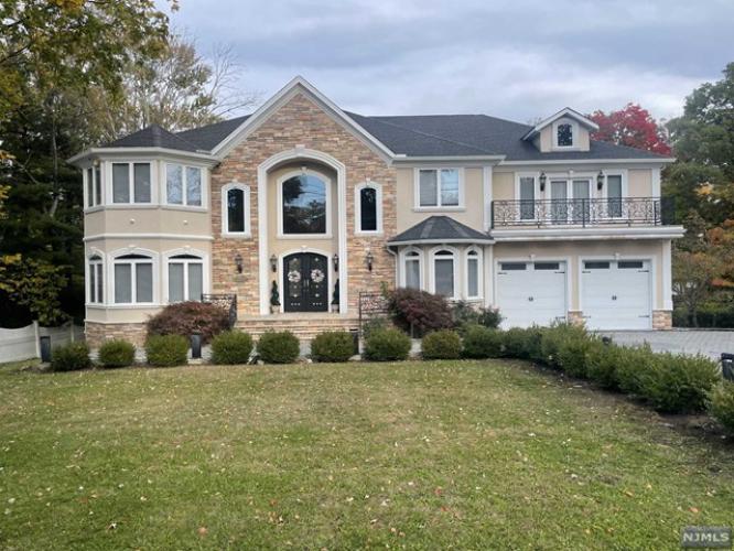 Photo of 1480 Alps Road, Wayne NJ