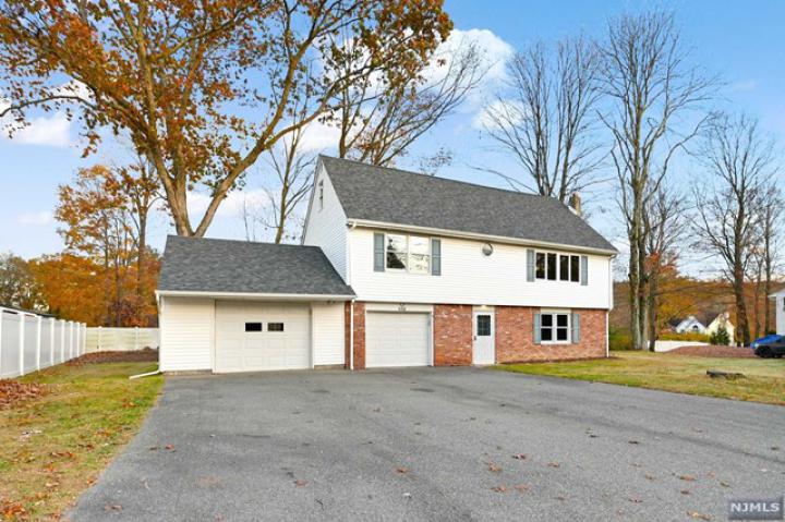 Photo of 448 Ridge Road, West Milford NJ