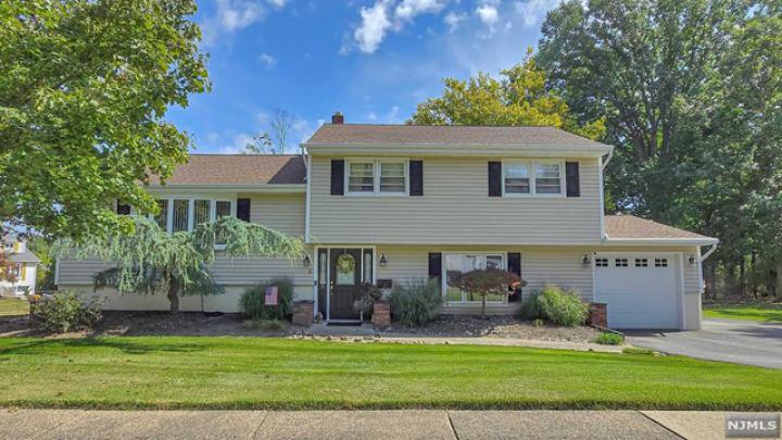 Photo of 3 Clifford Drive, Wayne NJ