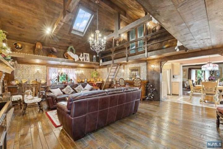 Photo of 14 South Drive, Woodland Park NJ